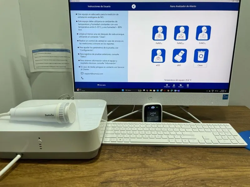 Breath analyzer for exhaled and nasal nitric oxide